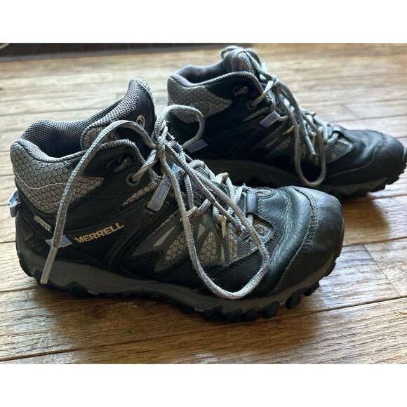 Merrell‎ Hiking Boots Womens 6 Gray Black GoreTex LaceUp Outdoor Trail Rugged - Picture 1 of 11